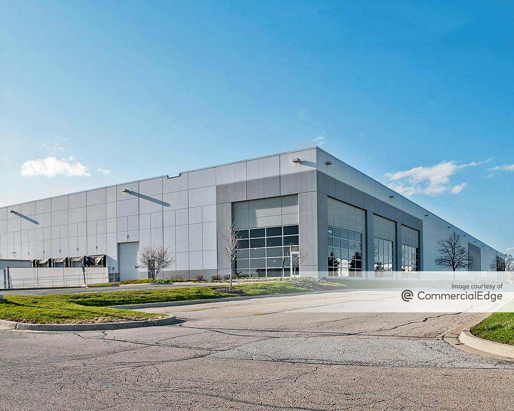 Carol Stream III 370430 Kimberly Drive, Carol Stream, IL